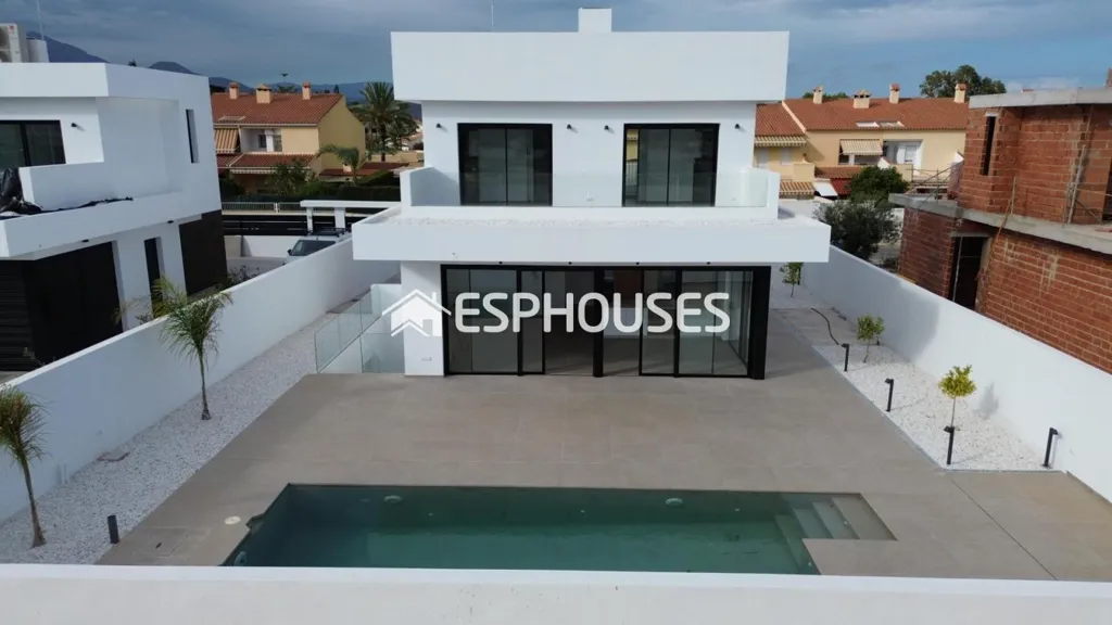 Bassein - Key Ready Villa with Pool in La Font - Mezquitas