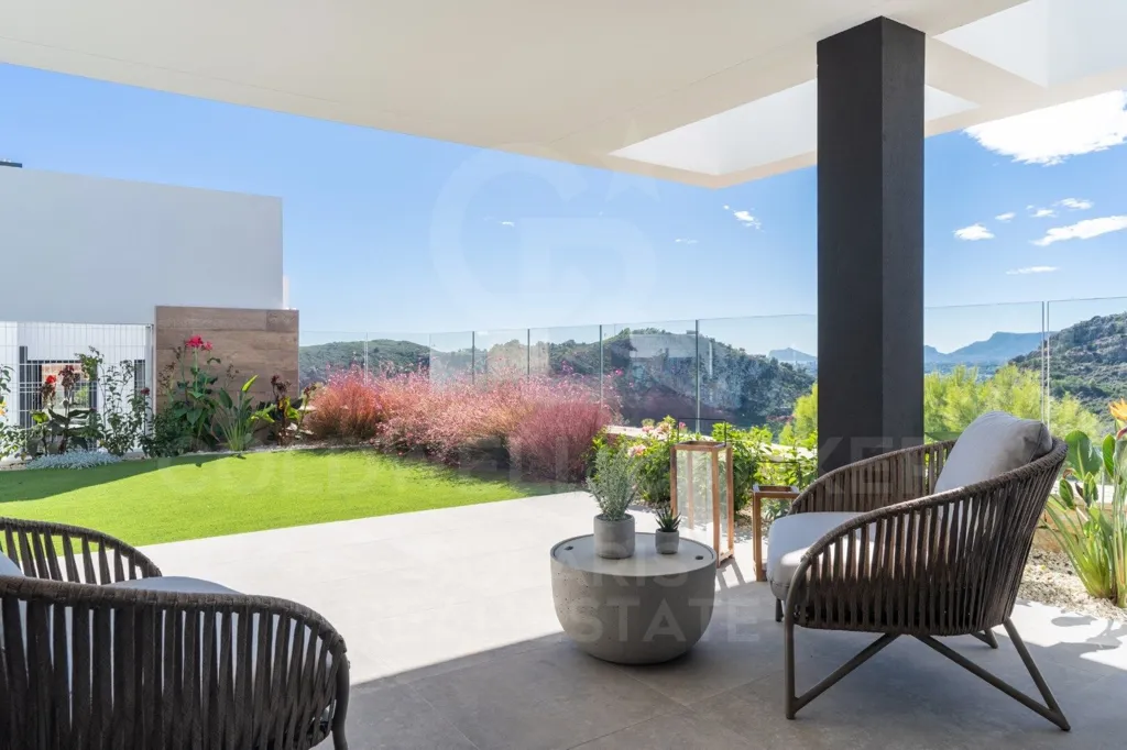 Terrass - Modern Apartment with Terrace in Benitachell