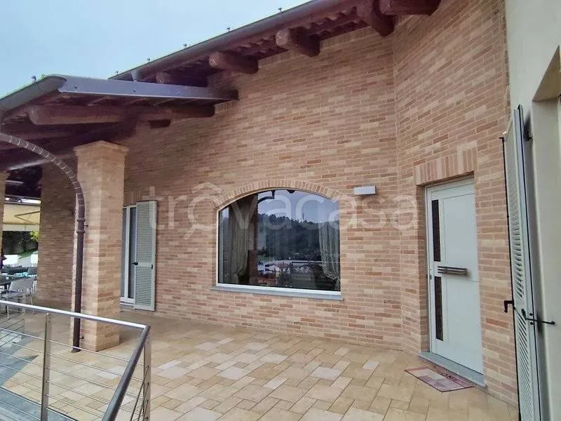 Terrasse - New Villa with Pool in Corneliano d'Alba
