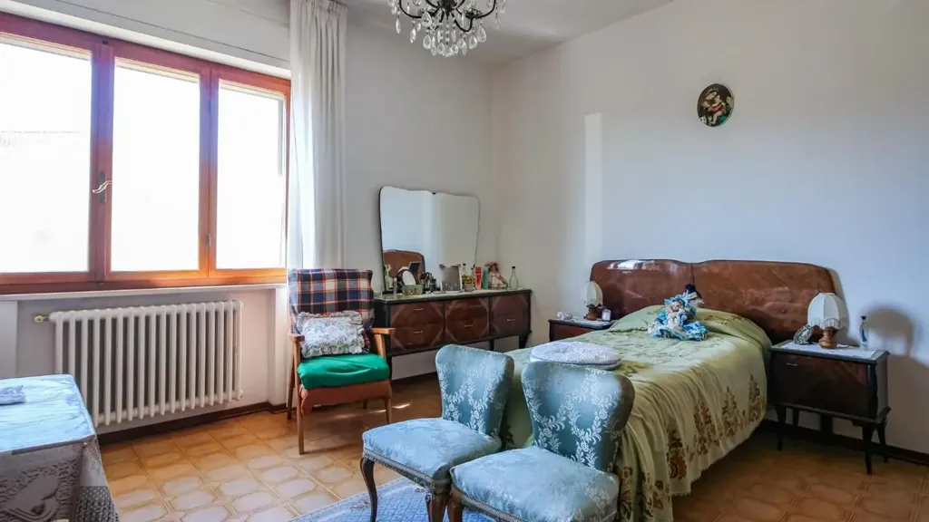 Bedrooms - Apartment with Balcony in Vecchiano Centre