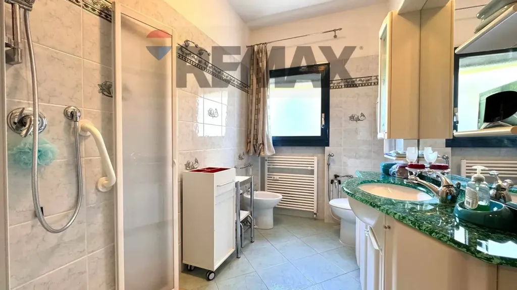 Bagni - Spacious Apartment with Balconies in Forlì Centre