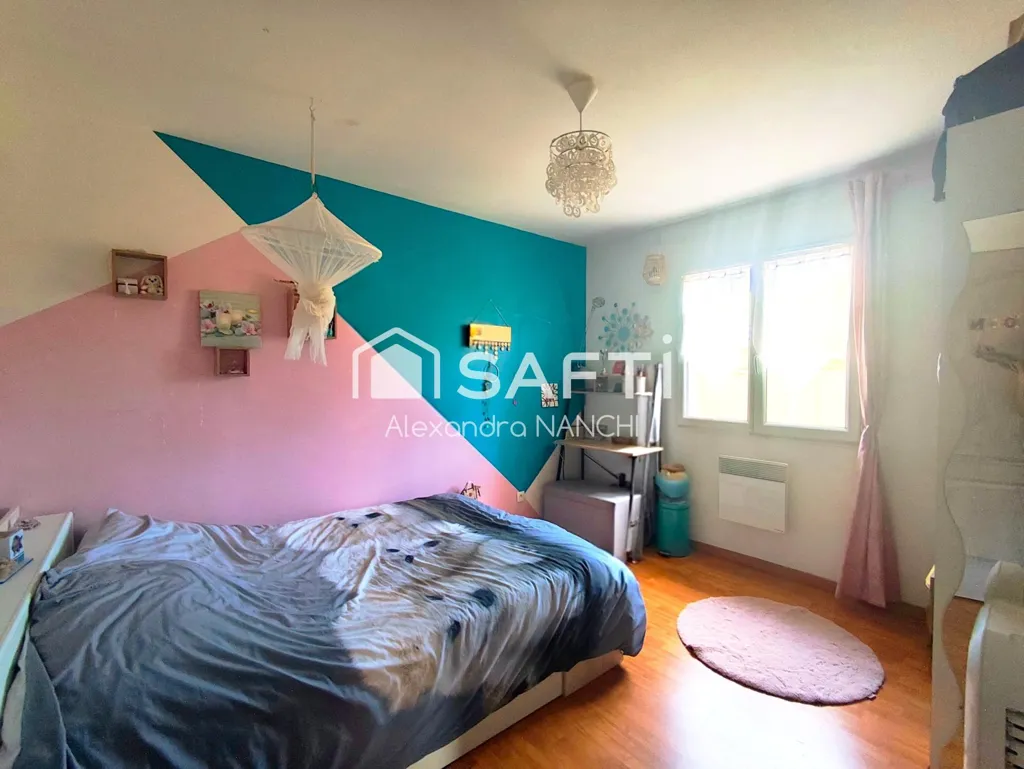Magamistoad - 5-Bedroom House with Pool in Saint-Vulbas