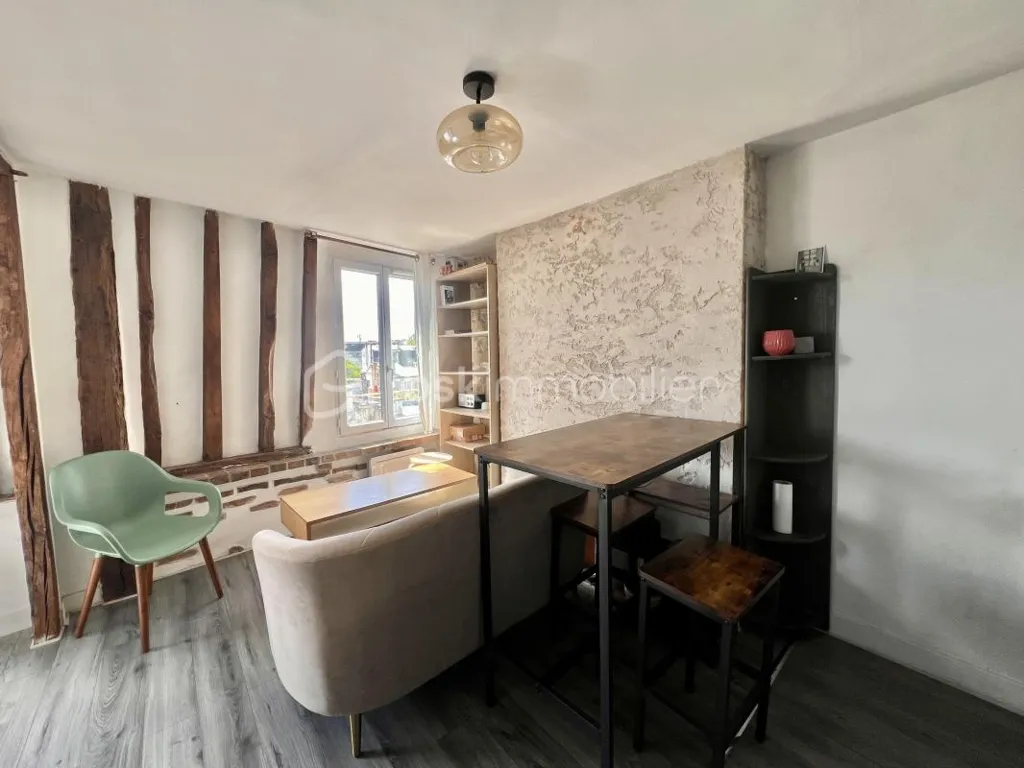 Salle à manger - Appartement T2 Sud avec Vue Dégagée à Paris