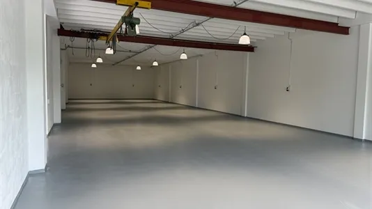 Garage - Showroom Office with Warehouse in Ishøj