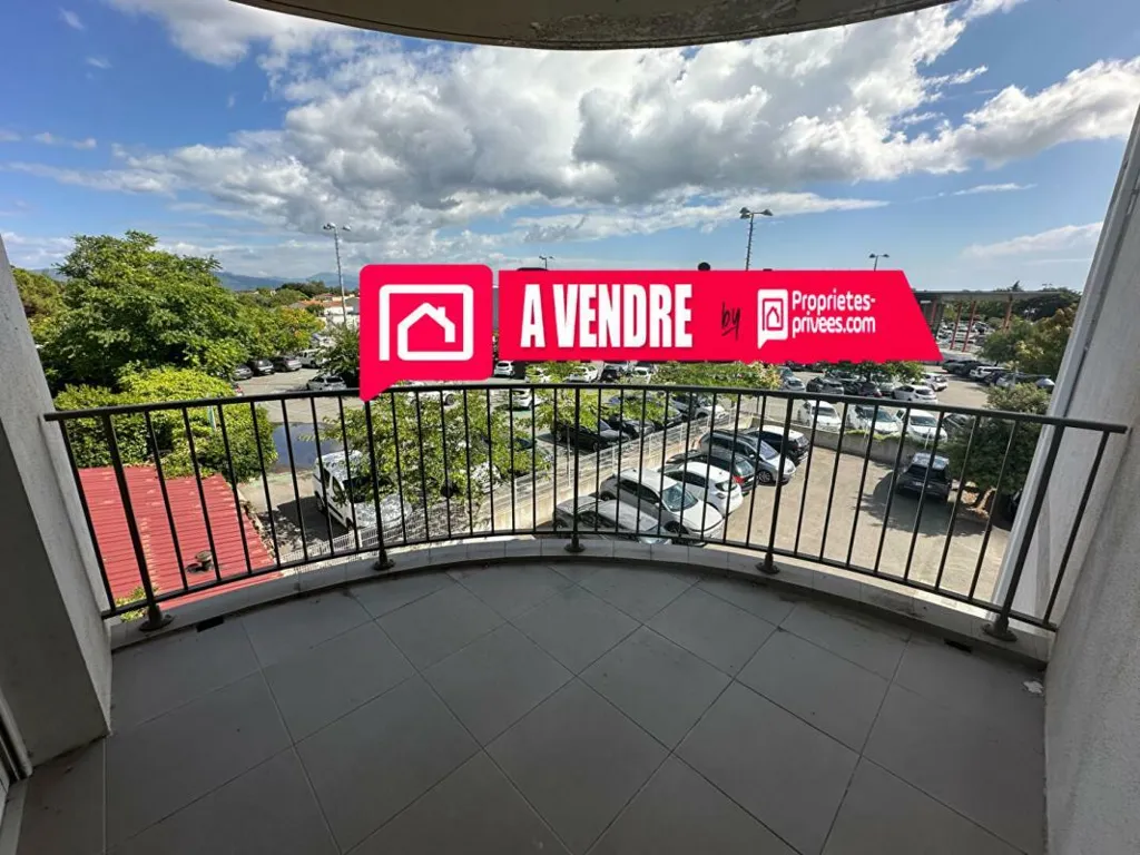 Rõdu - Modern Apartment with Balcony in Ghisonaccia