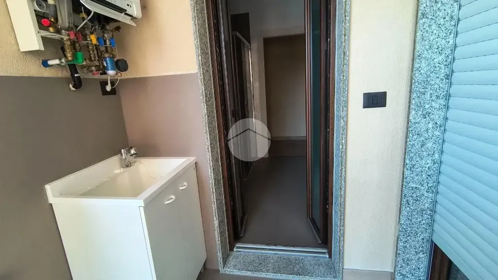 Vannitoad - Rented Apartment with Balcony in Cervere