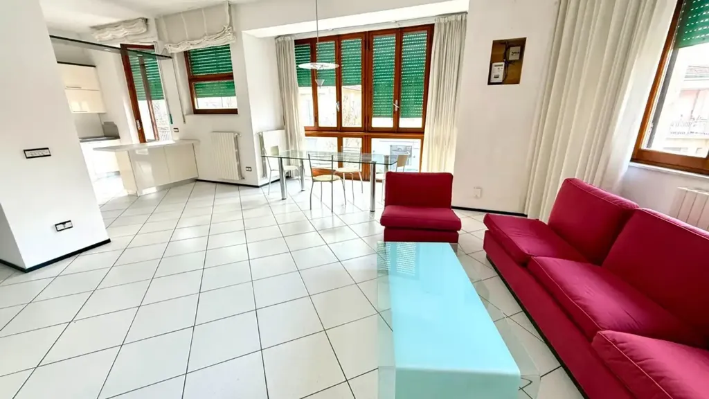 Séjour - Appartement 6 pièces à IT