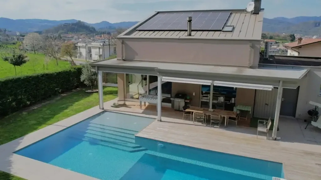 Õhuvaade - Contemporary Villa with Pool in Paratico
