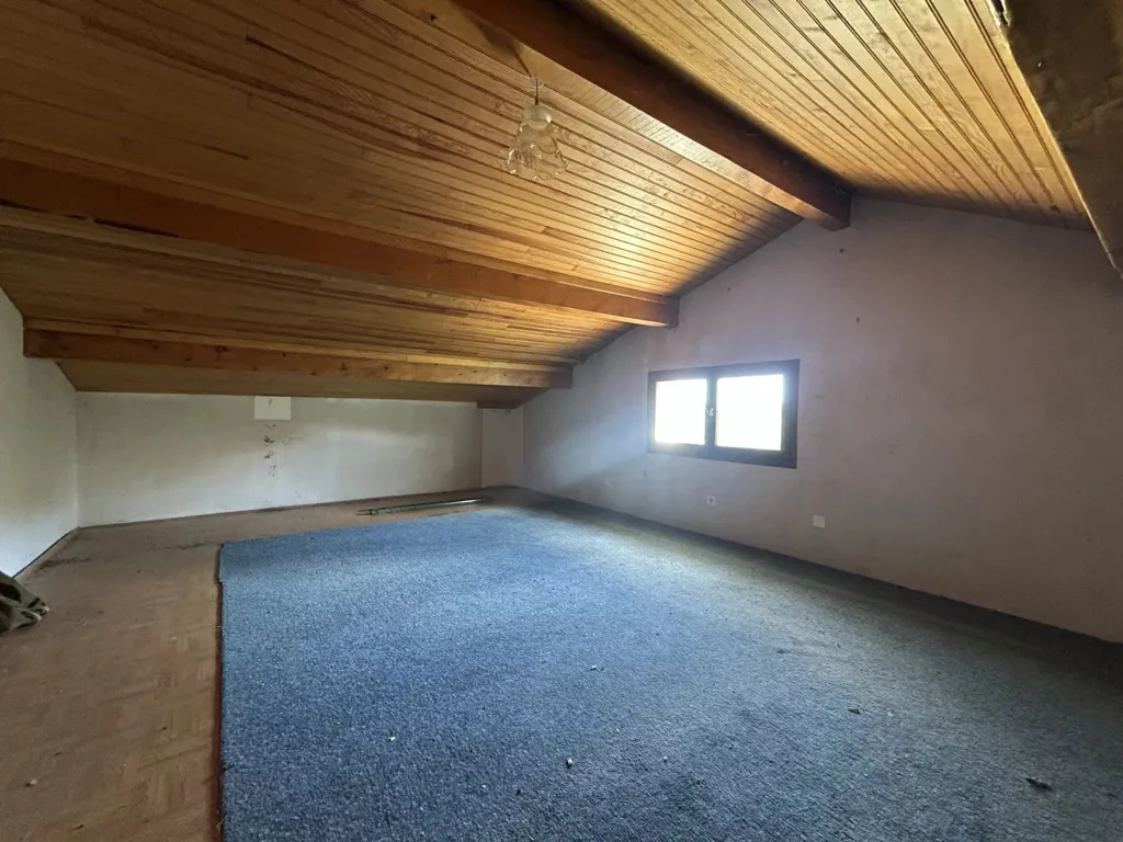 Pièces - Maison avec terrasse et dépendances à Salindres