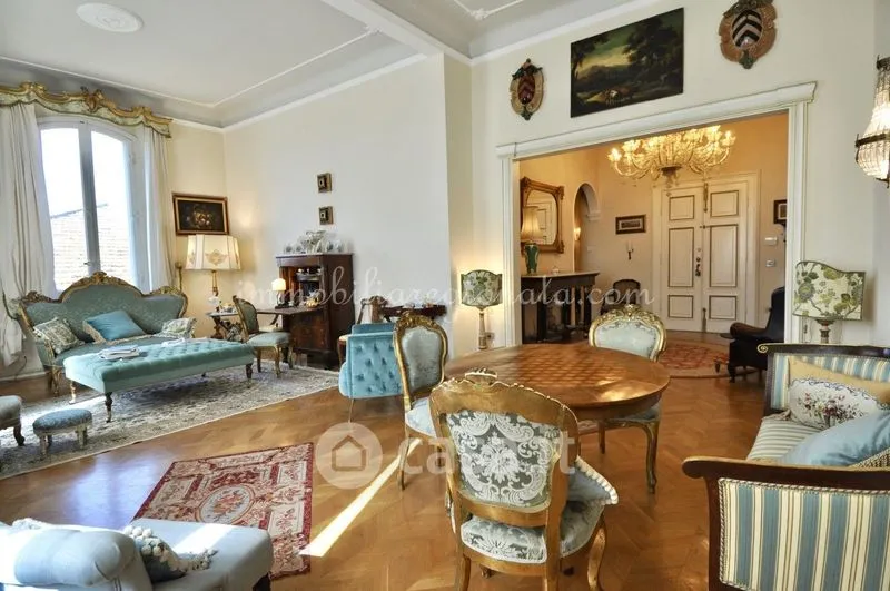 Elutuba - Elegant Apartment with Terrace in Lucca