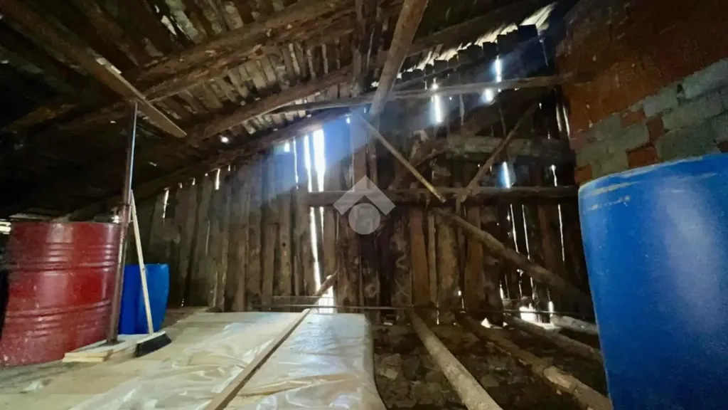 Pièces - Rustic Property with Private Courtyard in Incudine