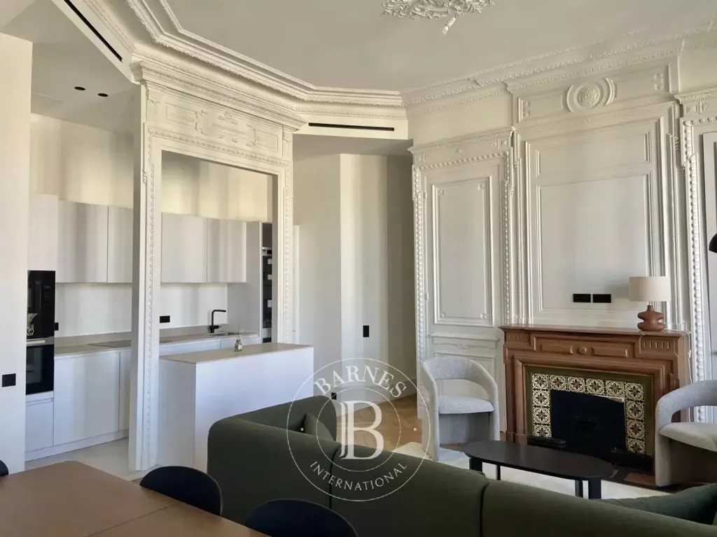 Elutuba - Luxury Flat with Balcony in Lyon's Historic District