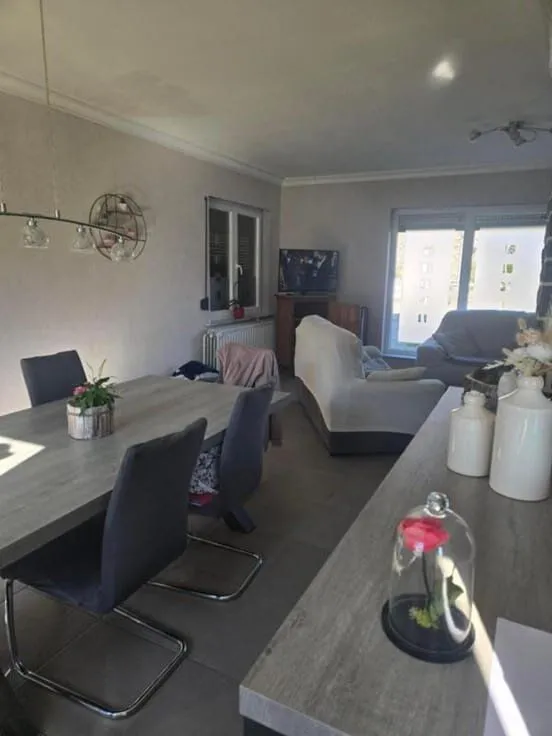 Dining Room - Traditional Villa with Terrace in Detached Setting