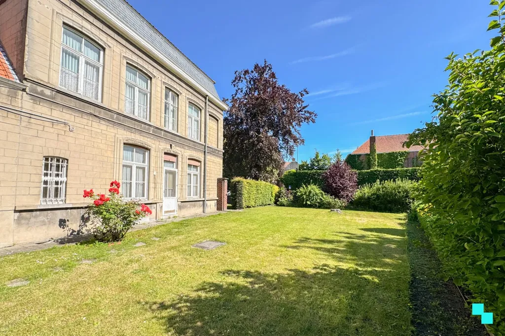 Giardino - Historic Pastorate with Potential in Town Centre