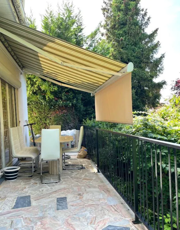 Terrasse - Maison Rénovée avec Terrasse à Noyon
