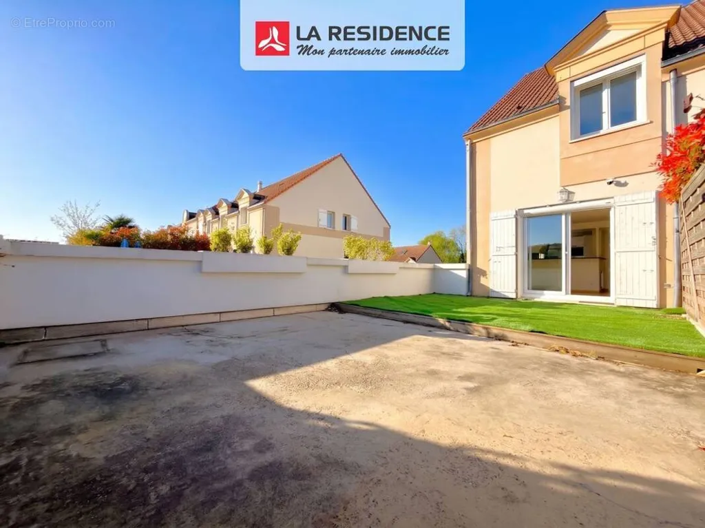 Giardino - Duplex with Terrace in Herblay