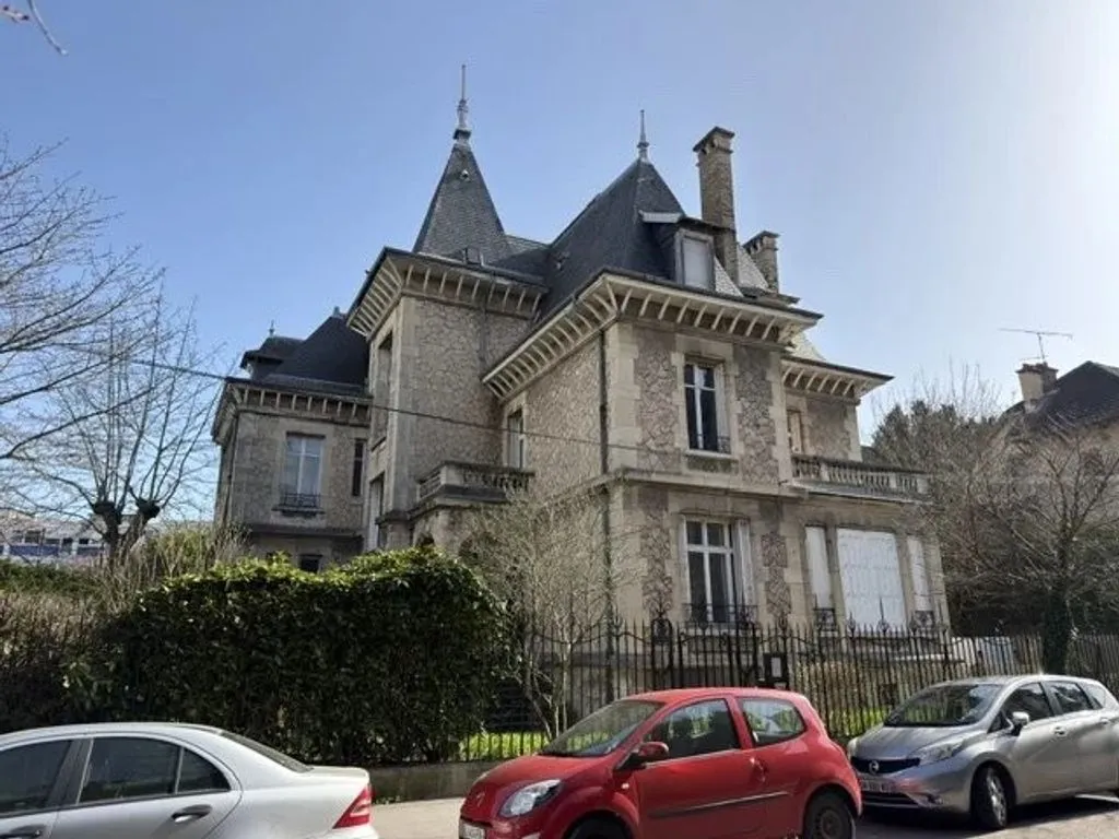 Extérieur - Maison de Maître avec Potentiel Locatif à Nancy