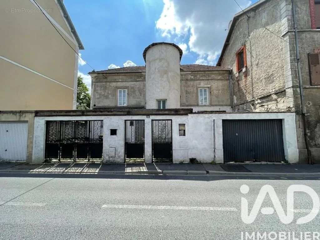 Korter asukohas Corbeil-Essonnes