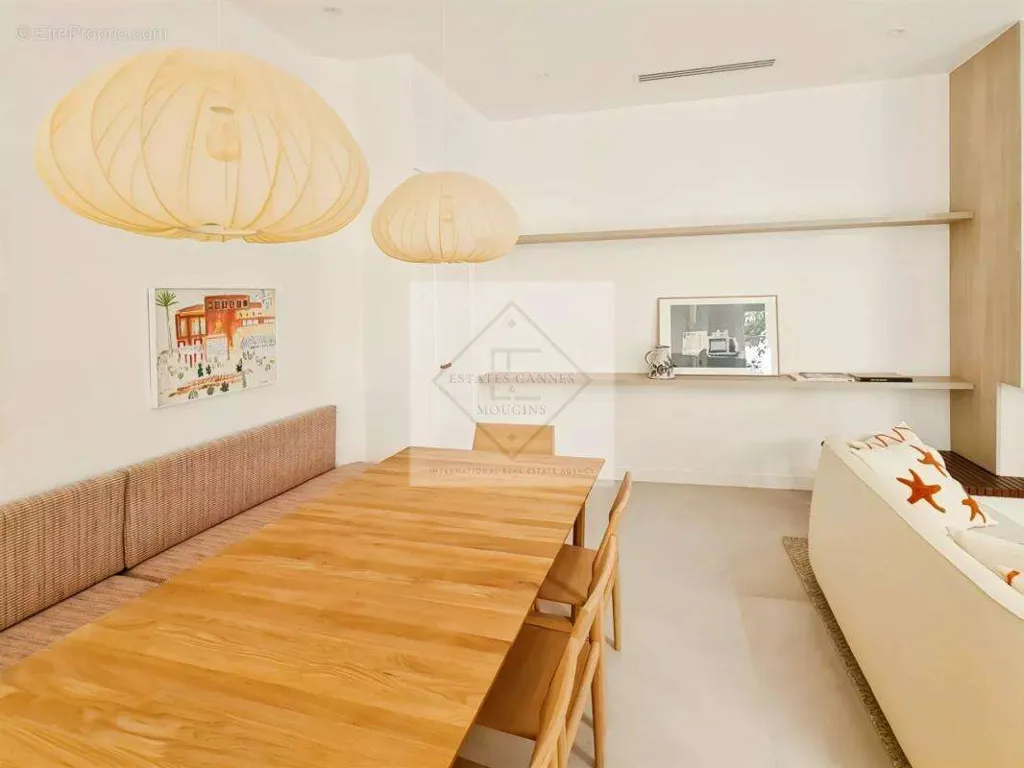 Salle à manger - Maison de Ville Rénovée avec Cour Privative à Cannes