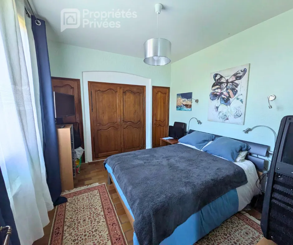 Magamistoad - Traditional Villa with Pool in Quiet Setting