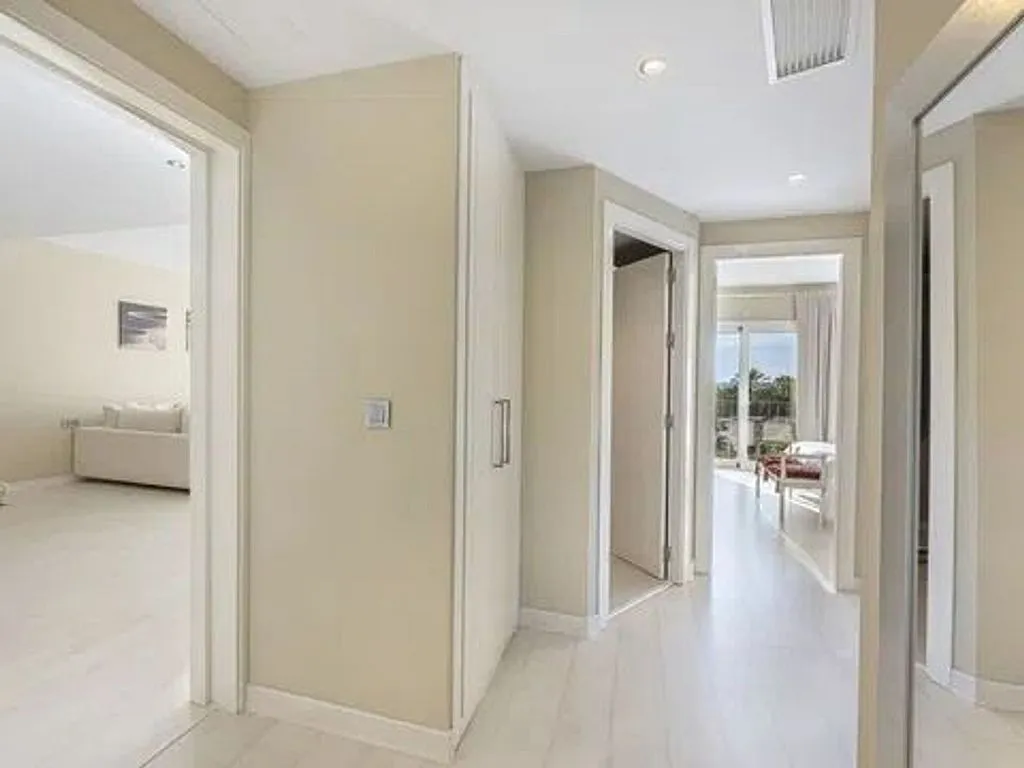 Esik - Apartment with Pool and Terrace in Puerto Banús