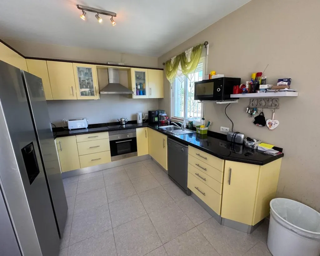 Köök - Seven-Bedroom Villa with Pool in Ciudad Quesada