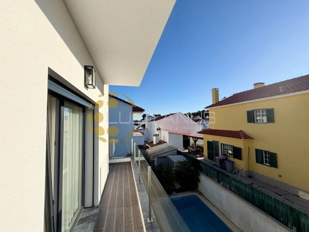Balcon - Luxury Villa with Pool in Aroeira, Setúbal
