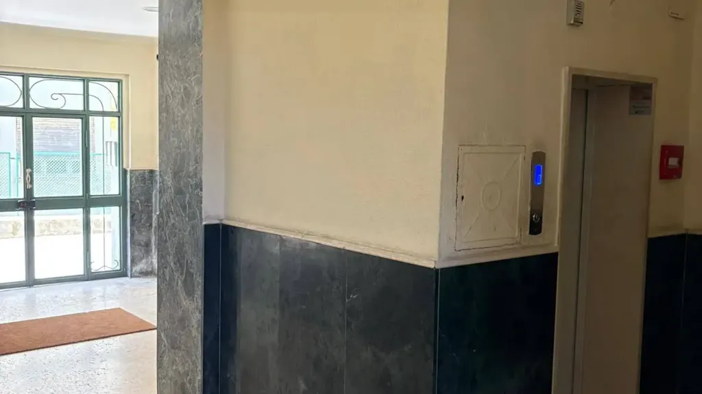 Entrée - Furnished Flat with Lift in Naples