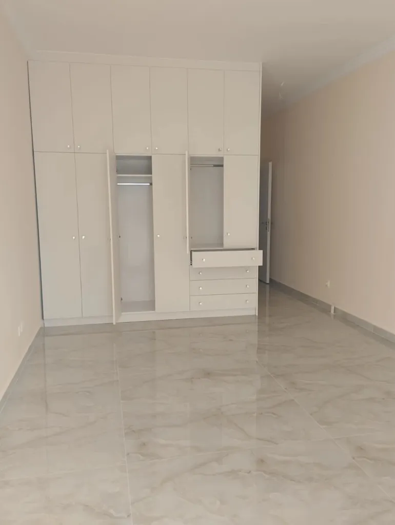 Pièces - Flat with Panoramic View in Keratsini, Athens
