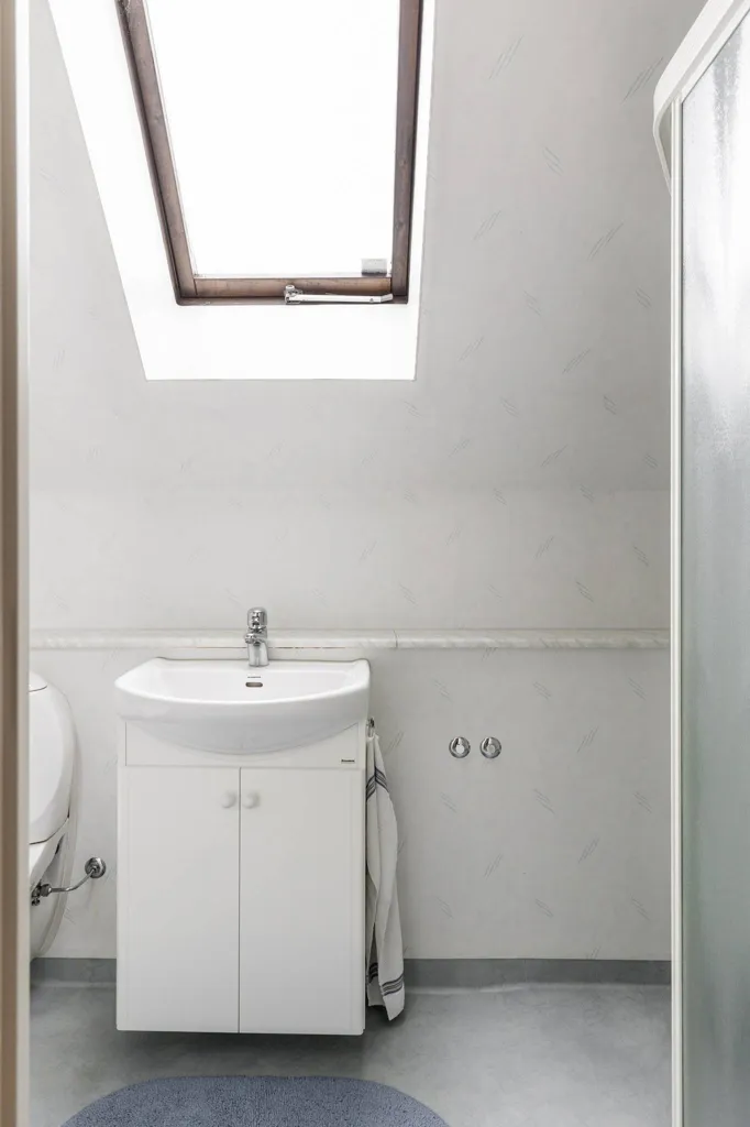 Salles de bain - Renovated Villa with Garden in Össjö
