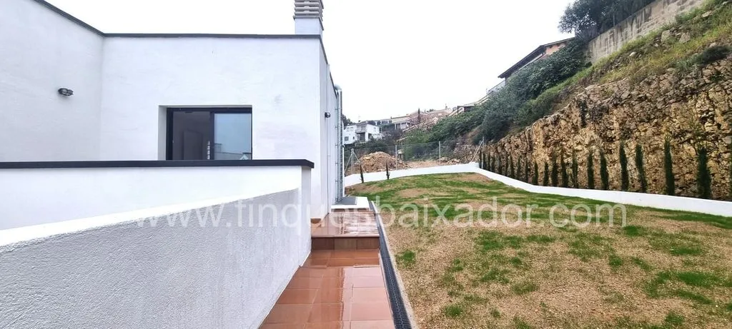 Terrass - New Build House with Pool in Segur de Calafell