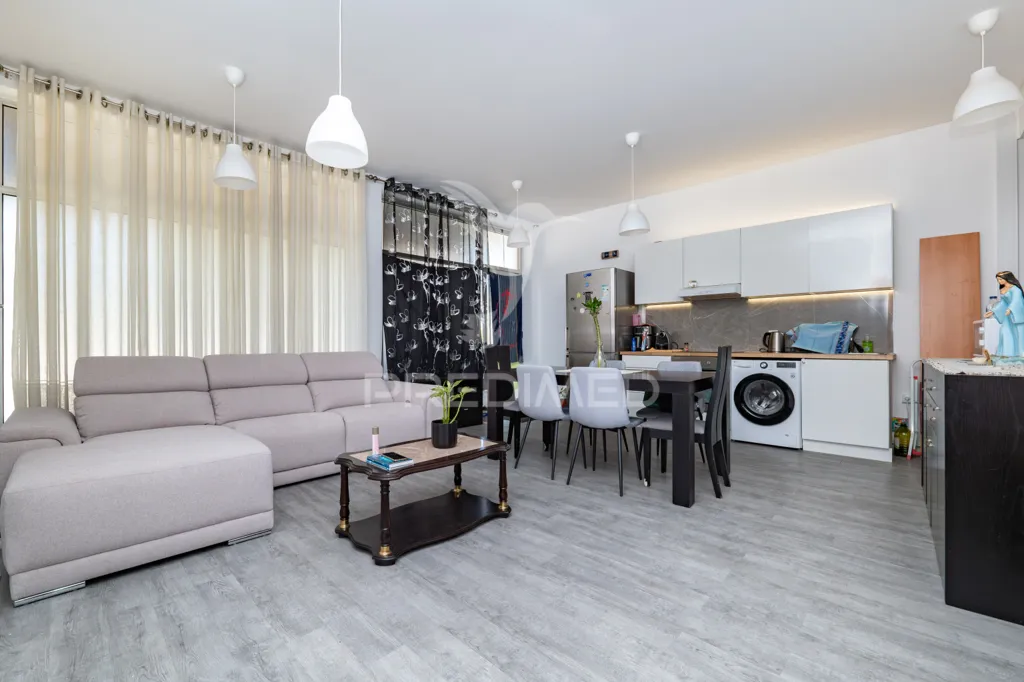 Séjour - Converted Shop Apartment near Braga