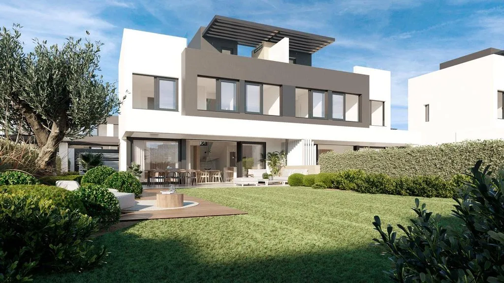 Esterno - New Semidetached House with Pool in Estepona
