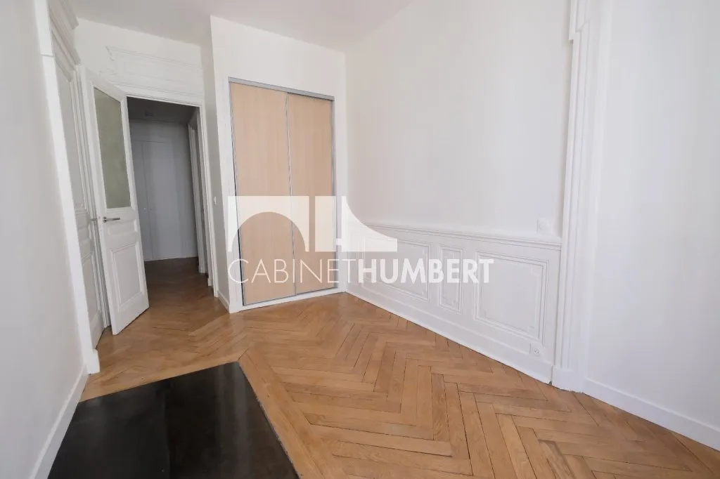 Stanze - Architecturally Renovated Flat in City Centre