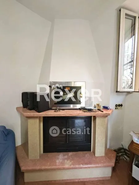 Elutuba - Independent House with Garden in Raiano