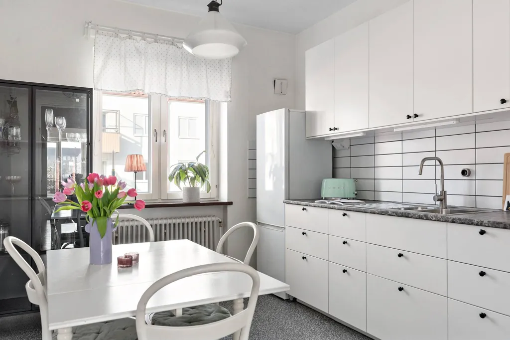 Kitchen - Studio Flat with Garden in Stockholm