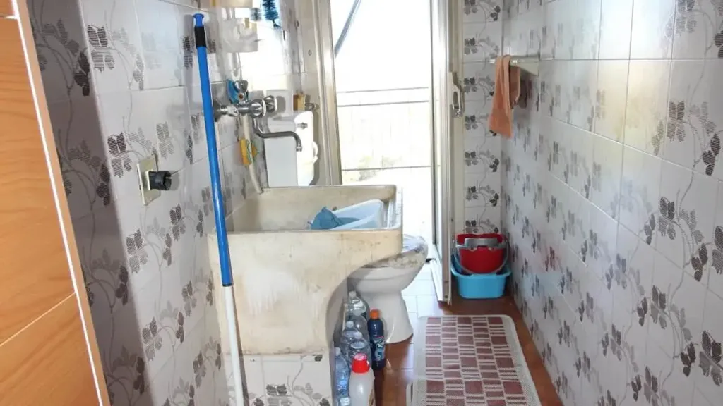 Salles de bain - Apartment with Balcony in Carlentini
