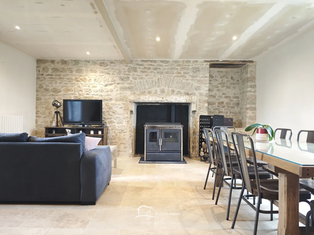 Dining Room - Charming House with Garden in Lezay