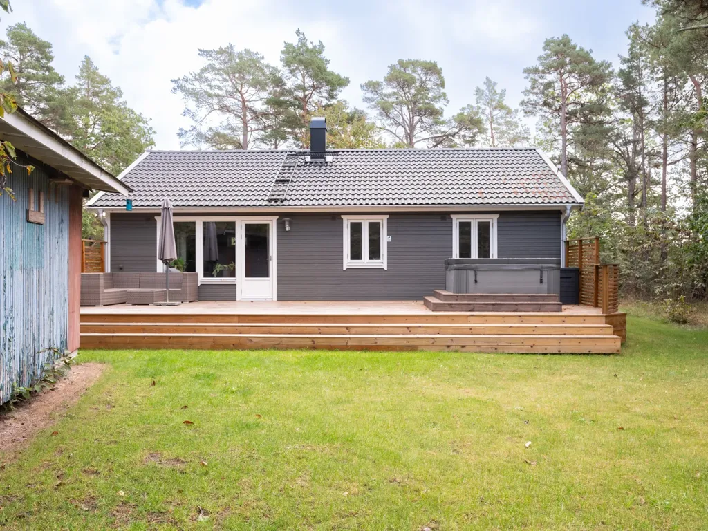 Jardin - Open-Plan Villa with Garden in Väskinde
