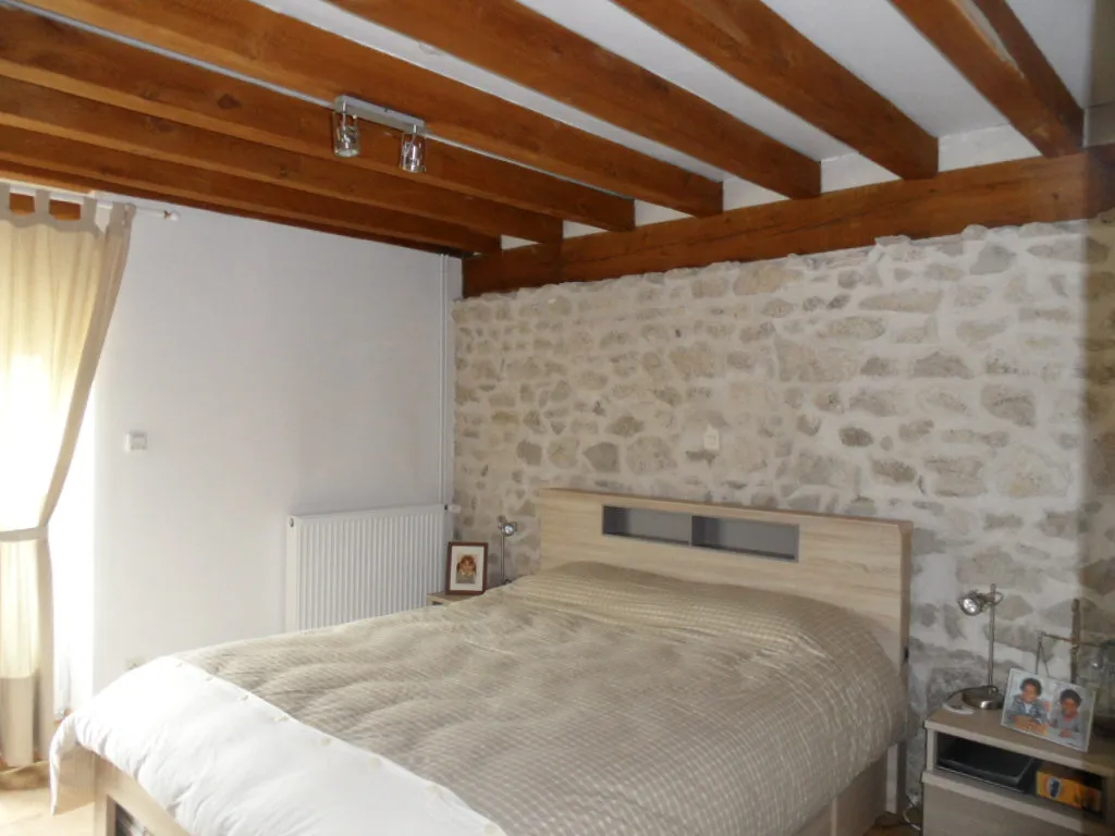 Chambres - Ferme avec grange et grand terrain à Saint-Martin-d'Abbat