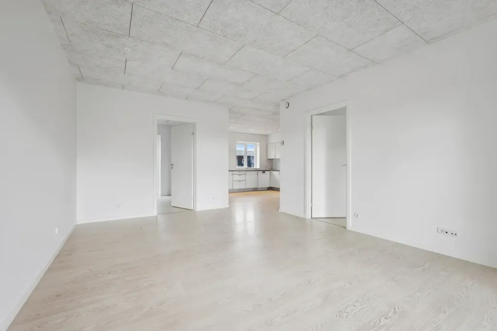 Pièces - Modern Flat with Balcony in 8995