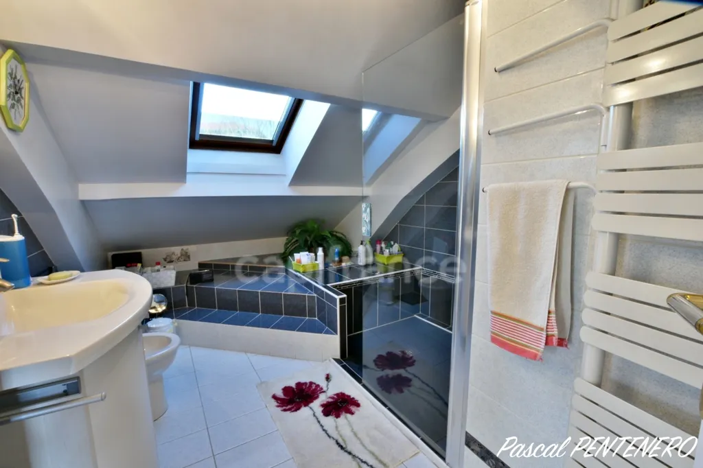 Bagni - Architectural House with Panoramic View in Gap