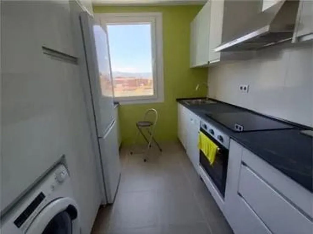 Köök - Student Flat with Terrace in Pajaritos