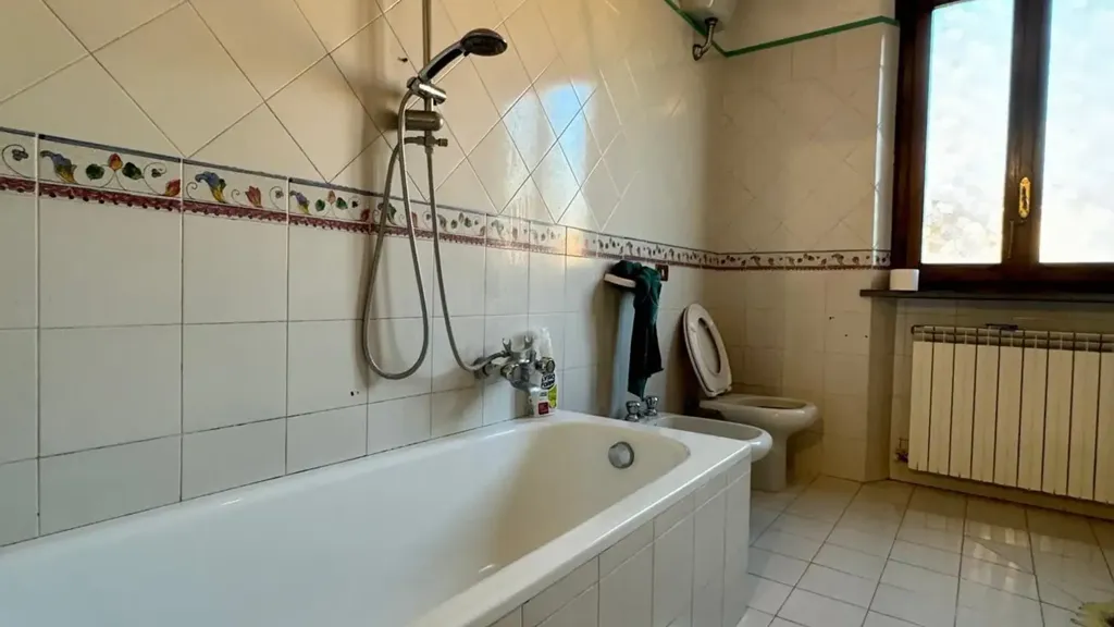 Salles de bain - Maison 7 pièces à IT