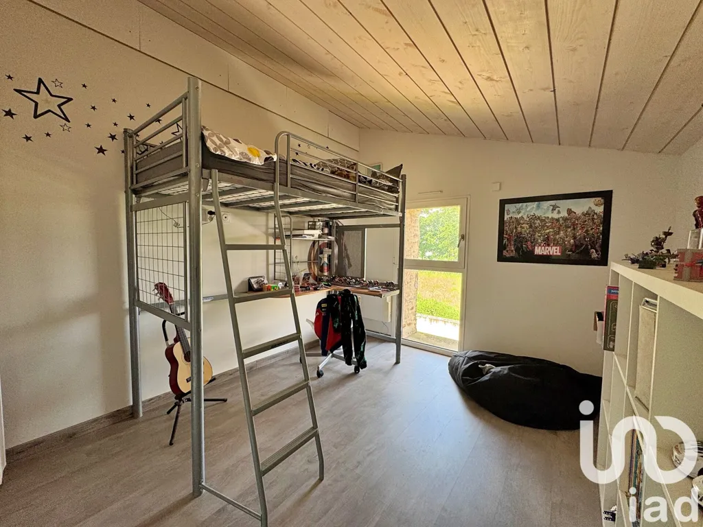 Chambres - Maison Familiale avec Piscine à Montaigu