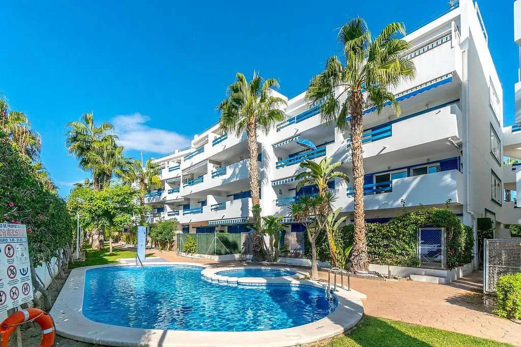 Piscine - T2 Apartment with Pool in Orihuela Costa