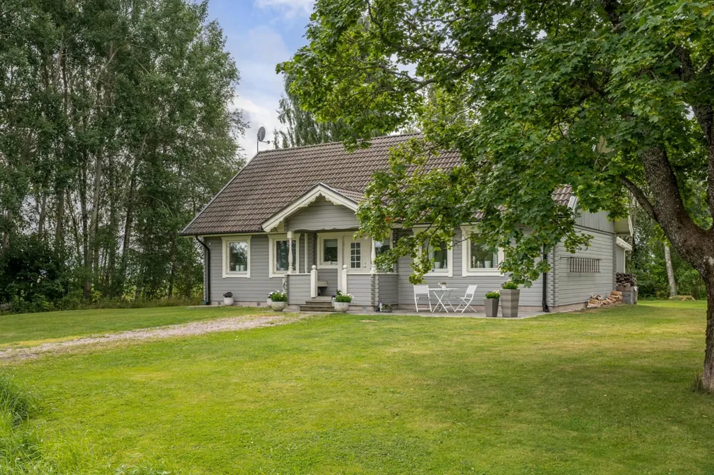Extérieur - Charming Villa with Garden in Lantligt Setting