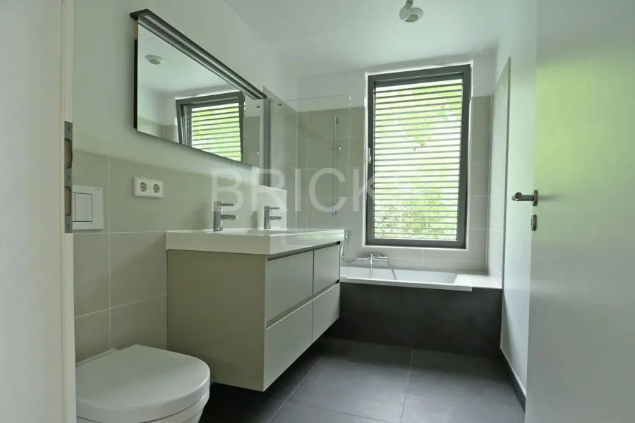 Vannitoad - Luxury Apartment with Balcony in Dommeldange