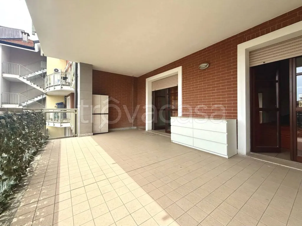 Balcon - Modern Studio with Terrace in Moncalieri