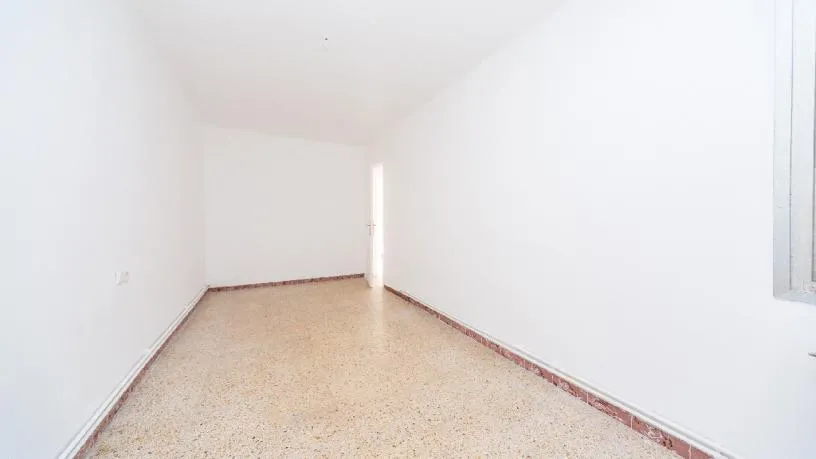 Pièces - Apartment with Montserrat View in Badalona